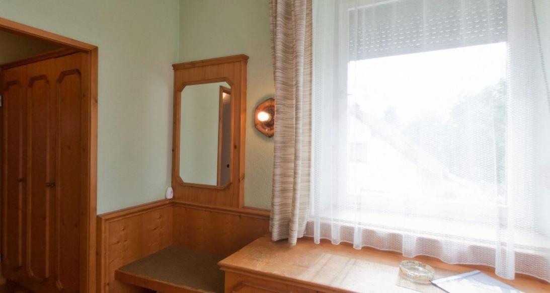 Kreuz! Einfach. Guenstig. Schlafen. Bed and Breakfast Ulm Eksteriør billede